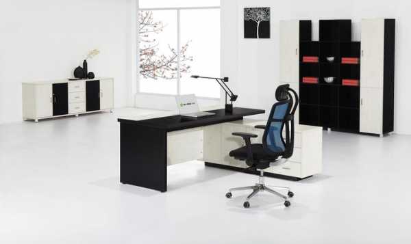 1灰色地板配什么办公桌？木质办公桌加工过程