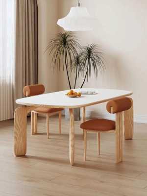 木质餐桌椅高清图片（木质餐桌优缺点）
