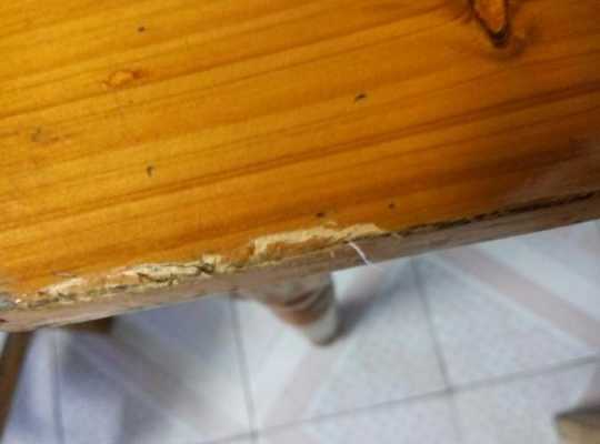办公桌划痕怎样补？刮花了木办公桌