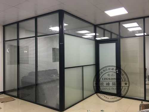 办公室隔断玻璃最大尺寸是多少？（办公室屏风柜）