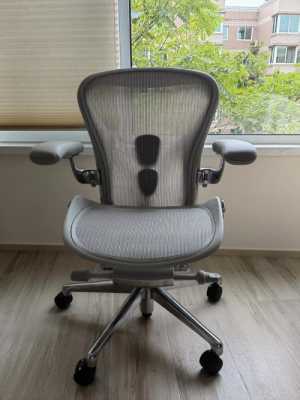 谁家的椅子办公最舒服？（办公室用的椅子）