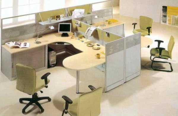 如何利用隔断合理规划办公室空间？（办公室桌椅隔断）